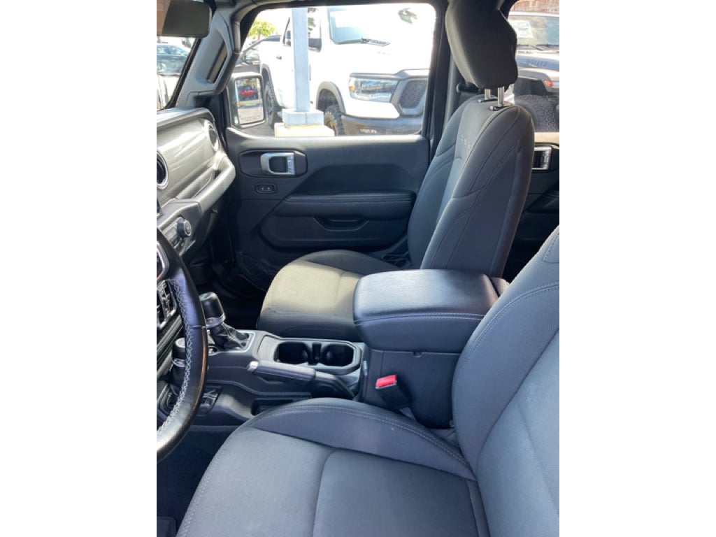 2022 Jeep Wrangler Unlimited Sahara 4x4