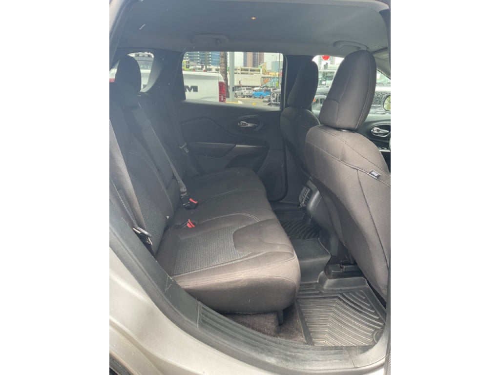 2019 Jeep Cherokee Latitude