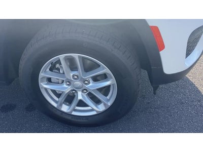 2025 Jeep Grand Cherokee GRAND CHEROKEE LAREDO X 4X2