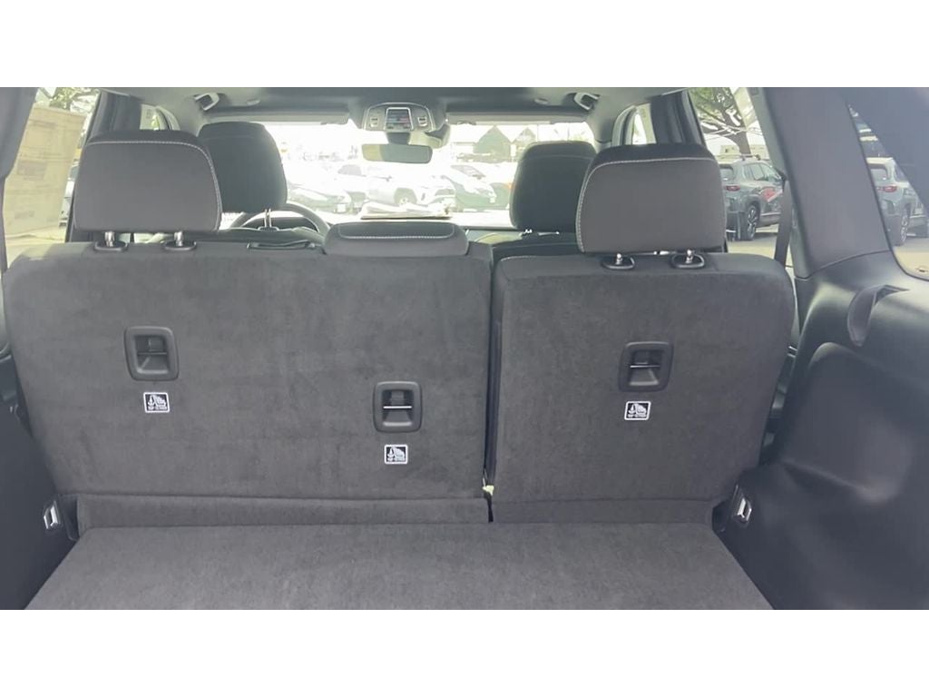 2025 Jeep Grand Cherokee GRAND CHEROKEE LAREDO X 4X2