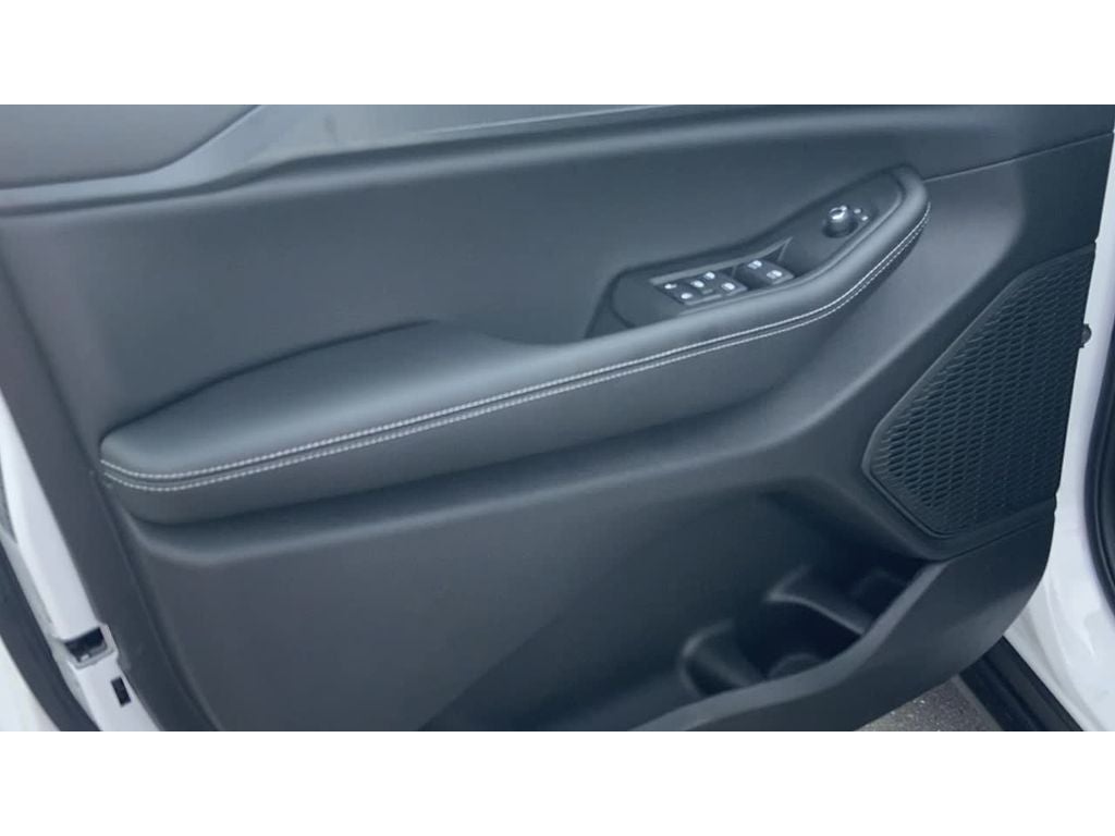 2025 Jeep Grand Cherokee GRAND CHEROKEE LAREDO X 4X2