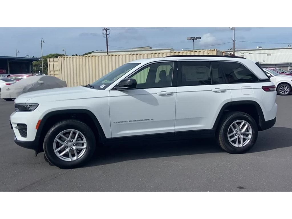 2025 Jeep Grand Cherokee GRAND CHEROKEE LAREDO X 4X2