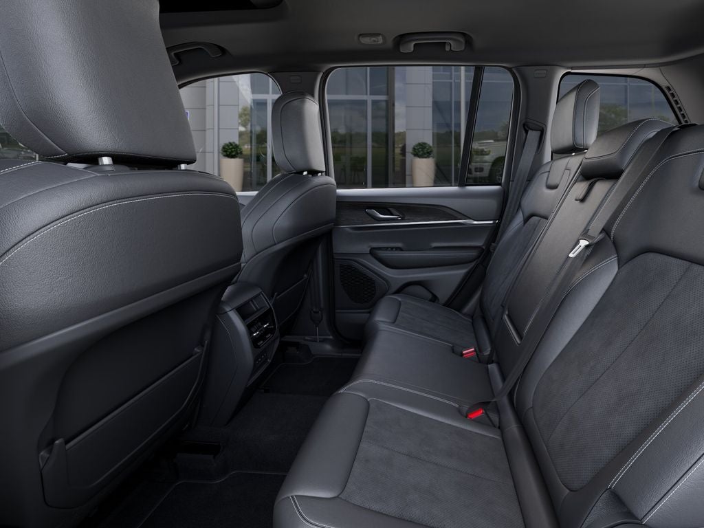 2026 Jeep Grand Cherokee GRAND CHEROKEE LAREDO ALTITUDE 4X2