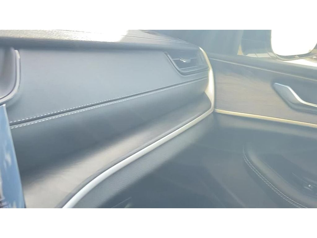 2026 Jeep Grand Cherokee GRAND CHEROKEE LAREDO ALTITUDE 4X2