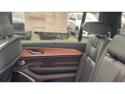 2025 Jeep Grand Cherokee GRAND CHEROKEE L SUMMIT RESERVE 4X4