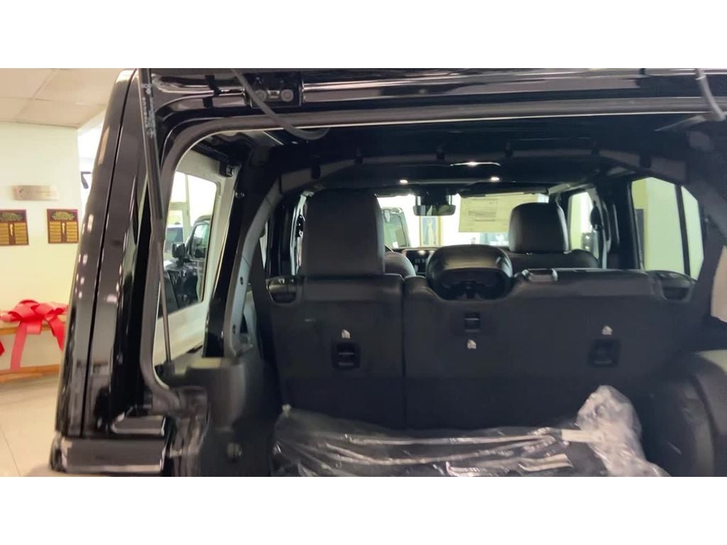 2025 Jeep Wrangler WRANGLER 4-DOOR RUBICON 392