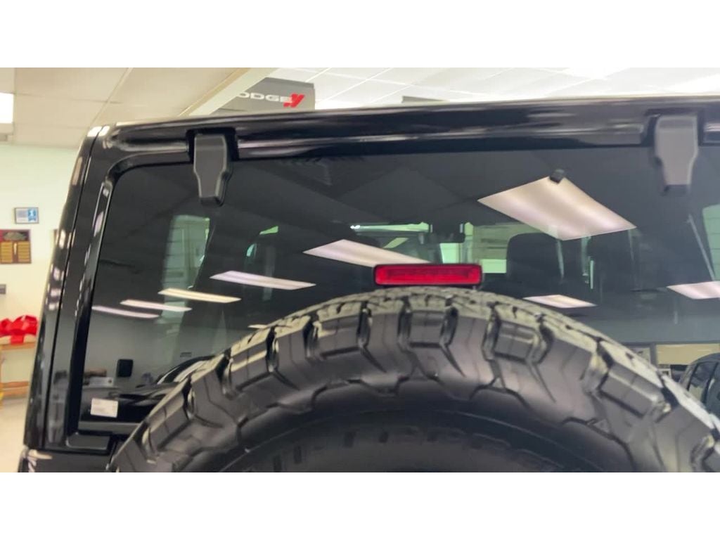 2025 Jeep Wrangler WRANGLER 4-DOOR RUBICON 392