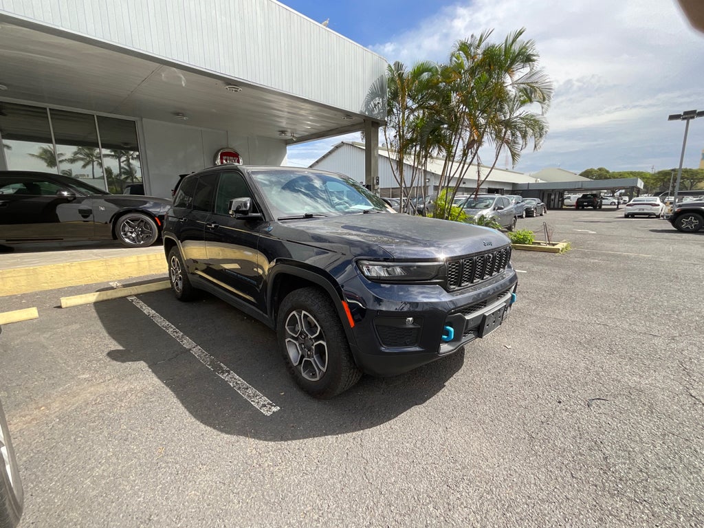 2023 Jeep Grand Cherokee 4xe Trailhawk