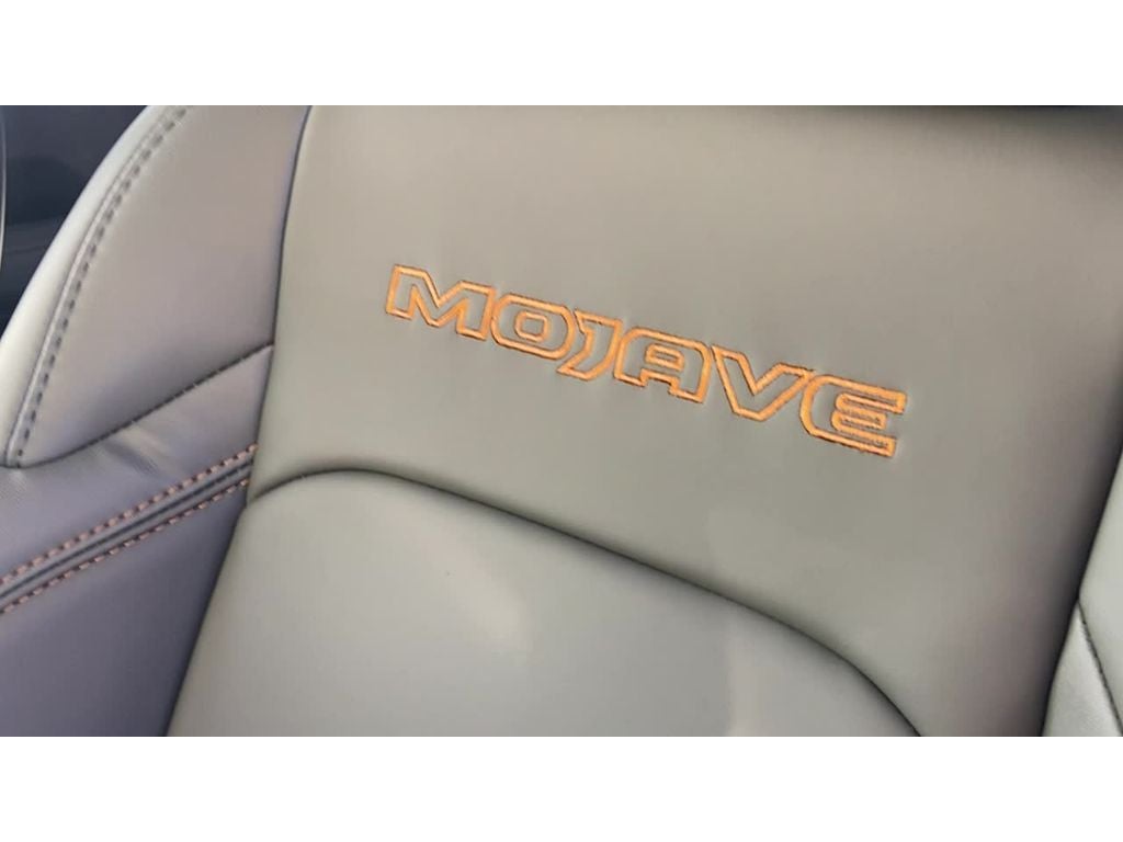 2026 Jeep Gladiator GLADIATOR MOJAVE X 4X4