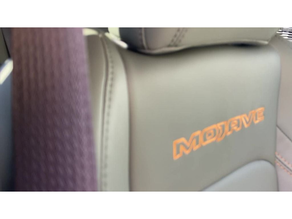 2026 Jeep Gladiator GLADIATOR MOJAVE X 4X4