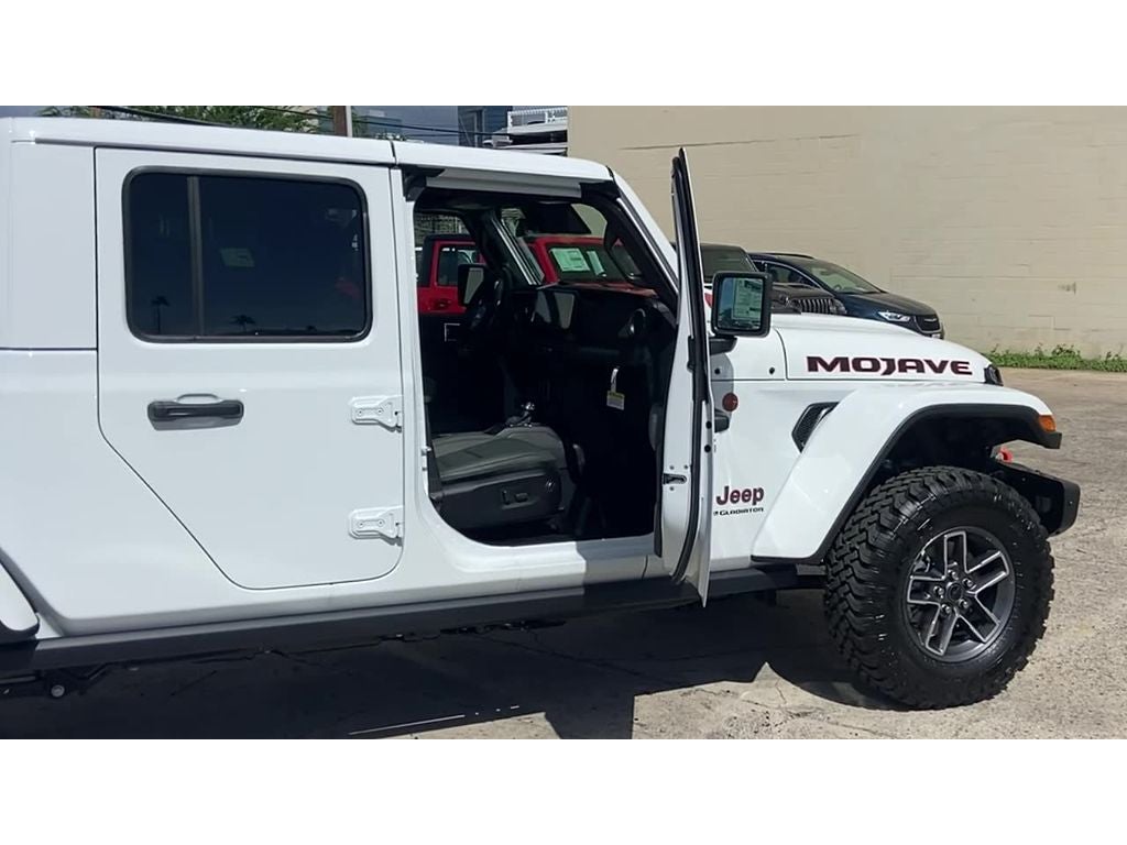 2026 Jeep Gladiator GLADIATOR MOJAVE X 4X4