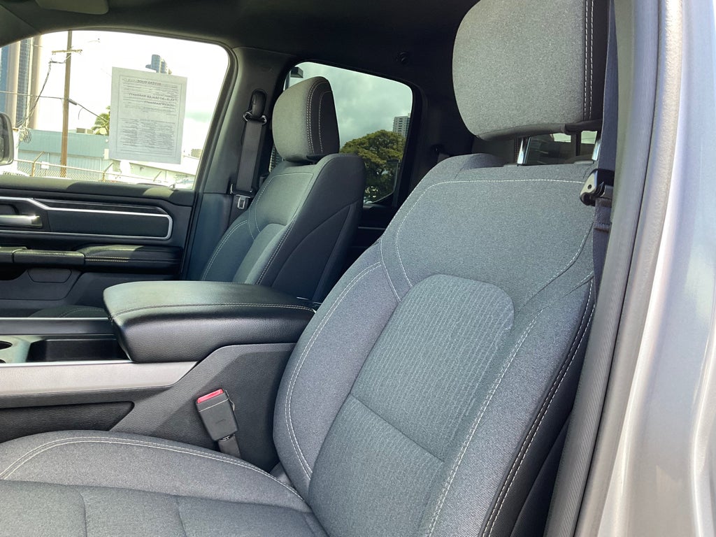 2021 RAM 1500 Big Horn Quad Cab 4x2 6'4' Box