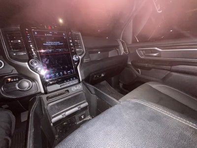 2021 RAM 1500 Big Horn Quad Cab 4x2 6'4' Box