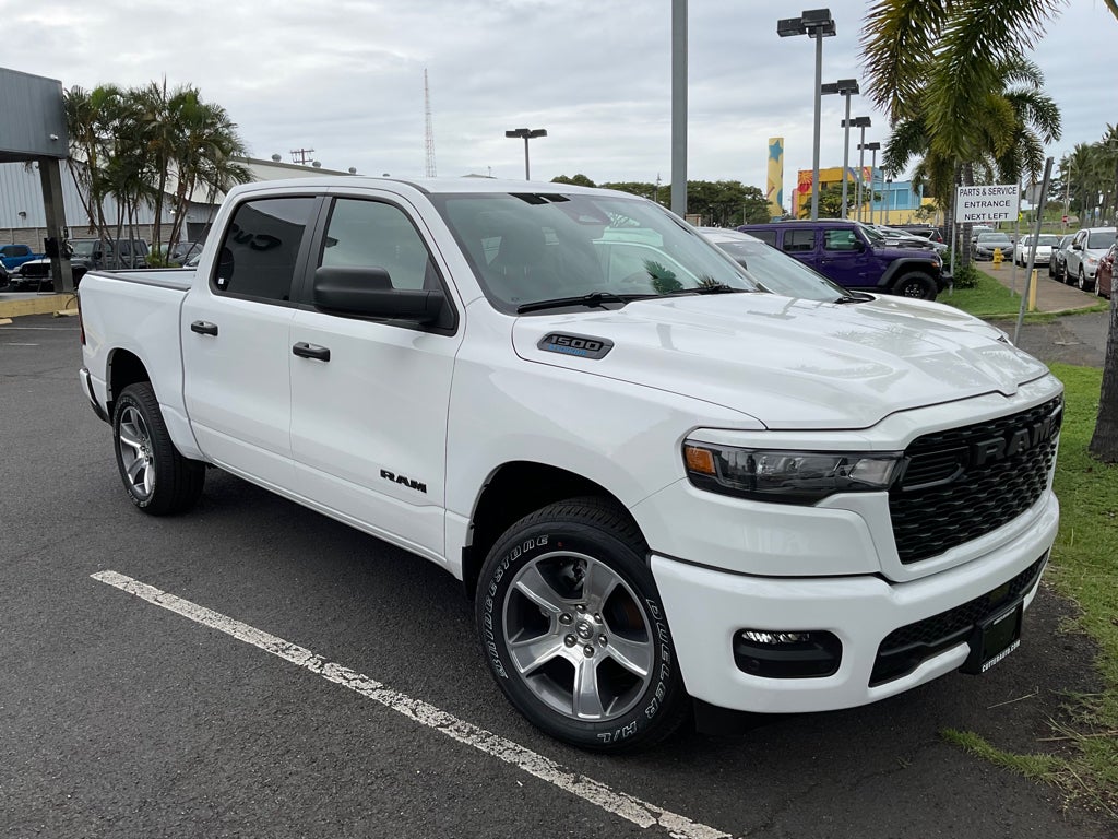2026 RAM Ram 1500 RAM 1500 EXPRESS CREW CAB 4X2 5'7' BOX