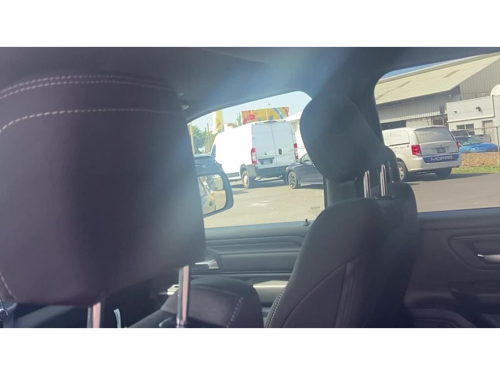 2026 RAM Ram 1500 RAM 1500 EXPRESS CREW CAB 4X2 5'7' BOX