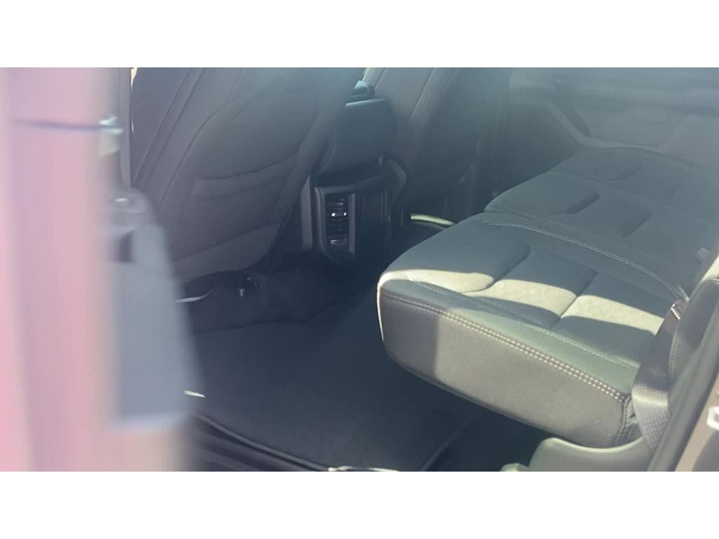 2026 RAM Ram 1500 RAM 1500 EXPRESS CREW CAB 4X2 5'7' BOX