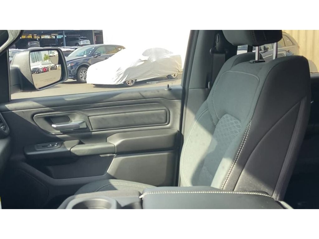 2026 RAM Ram 1500 RAM 1500 EXPRESS CREW CAB 4X2 5'7' BOX