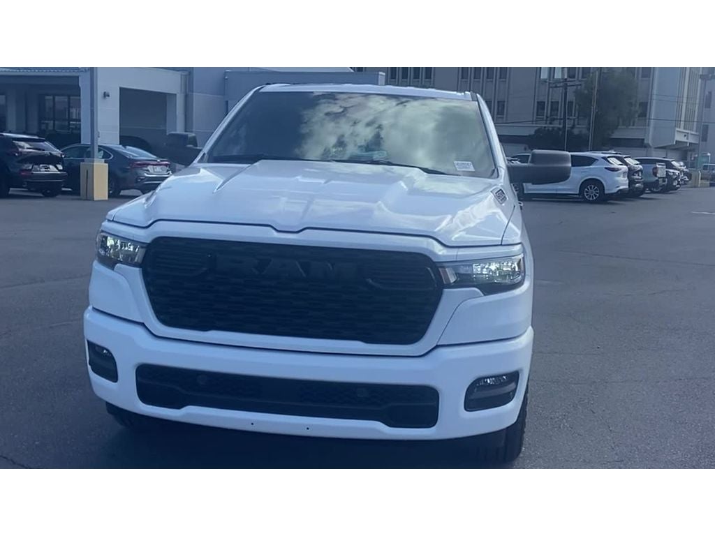 2026 RAM Ram 1500 RAM 1500 EXPRESS CREW CAB 4X2 5'7' BOX
