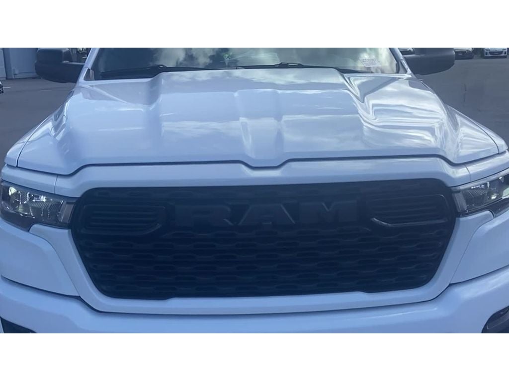 2026 RAM Ram 1500 RAM 1500 EXPRESS CREW CAB 4X2 5'7' BOX