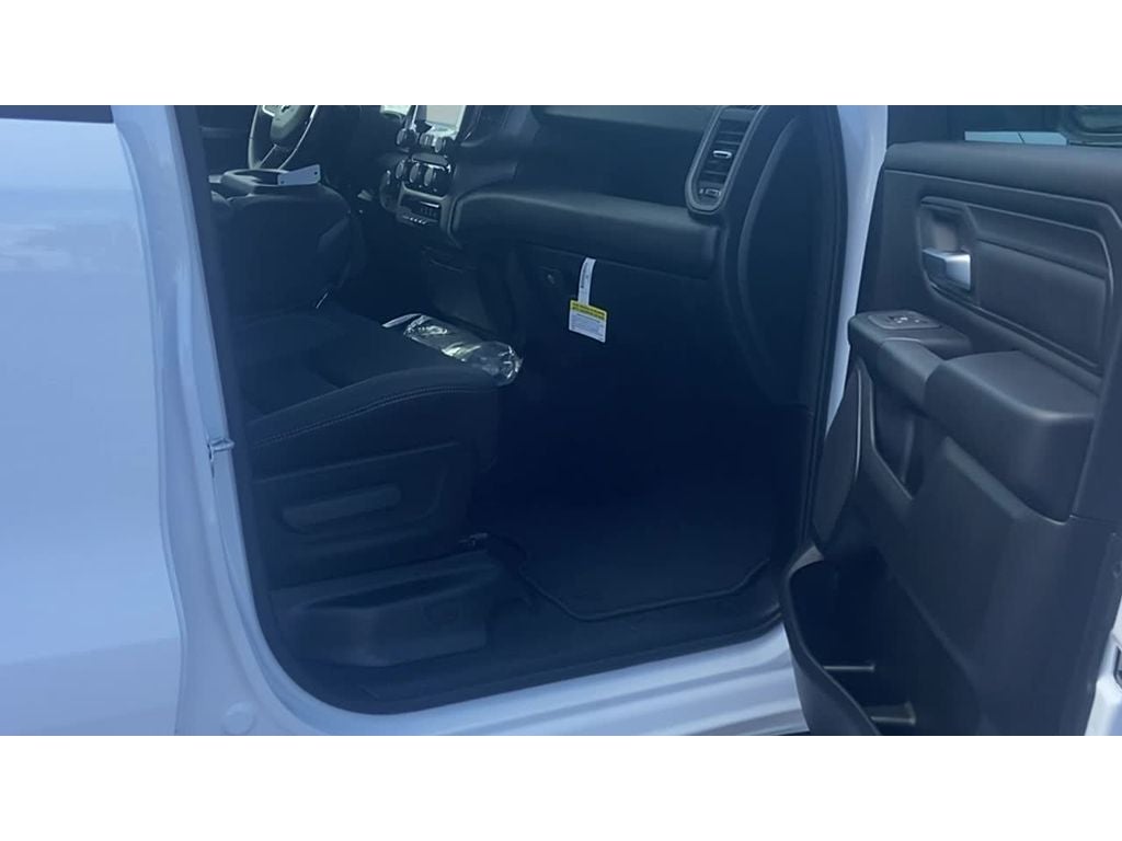 2026 RAM Ram 1500 RAM 1500 EXPRESS CREW CAB 4X2 5'7' BOX