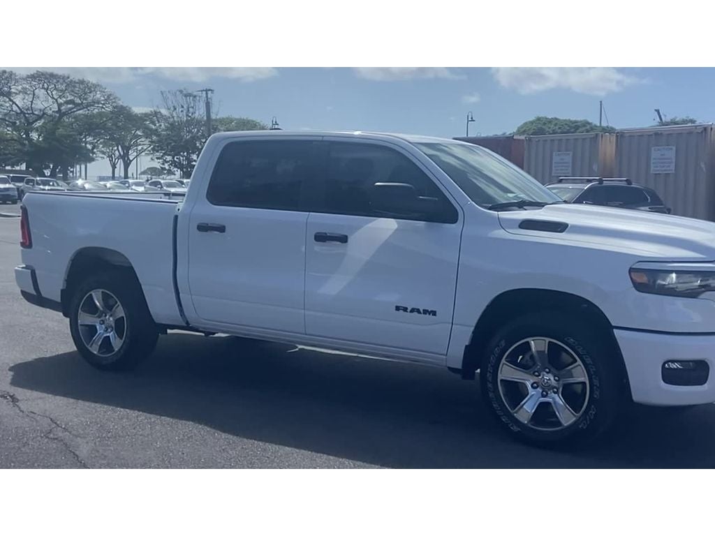 2026 RAM Ram 1500 RAM 1500 EXPRESS CREW CAB 4X2 5'7' BOX