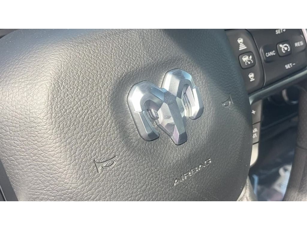 2026 RAM Ram 1500 RAM 1500 EXPRESS CREW CAB 4X2 5'7' BOX