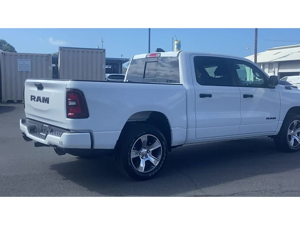 2026 RAM Ram 1500 RAM 1500 EXPRESS CREW CAB 4X2 5'7' BOX