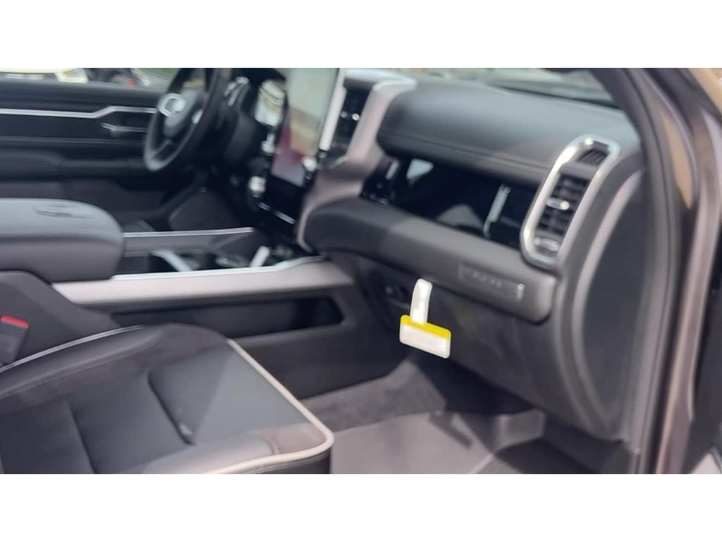 2026 RAM Ram 1500 RAM 1500 LARAMIE CREW CAB 4X2 5'7' BOX