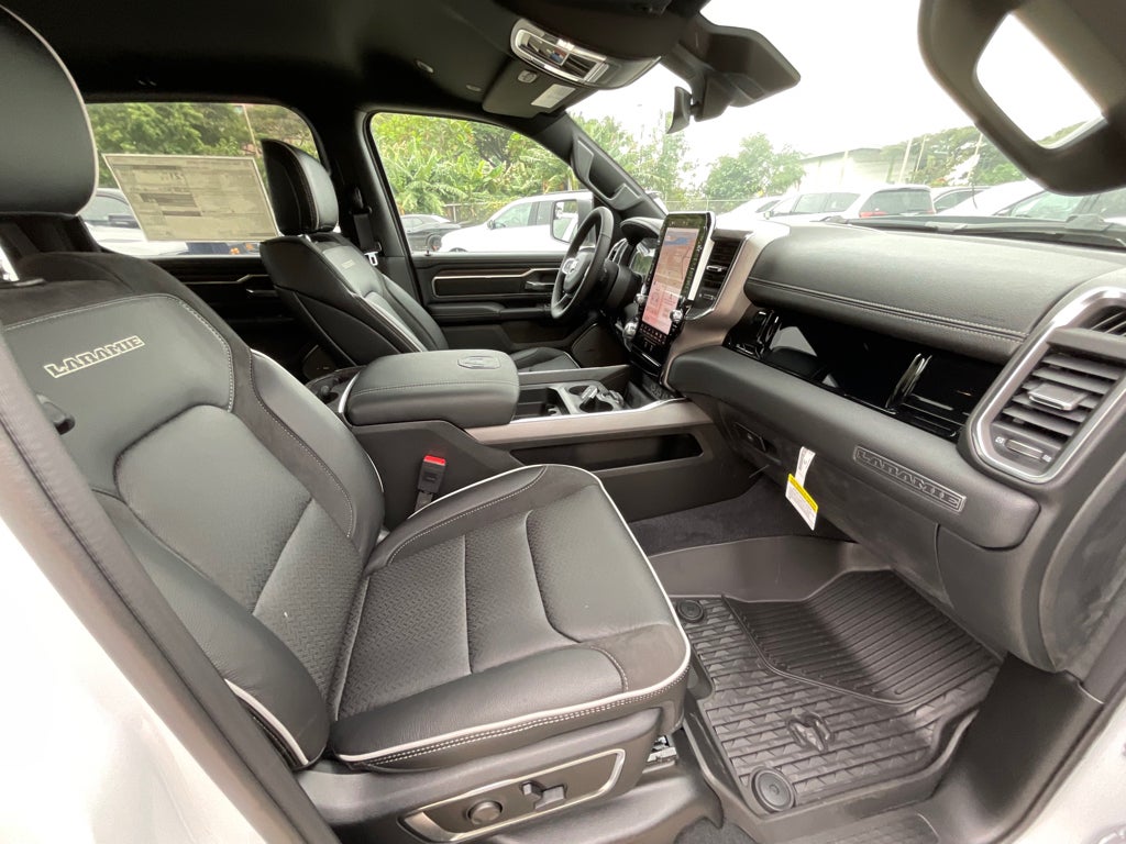 2026 RAM Ram 1500 RAM 1500 LARAMIE CREW CAB 4X2 5'7' BOX