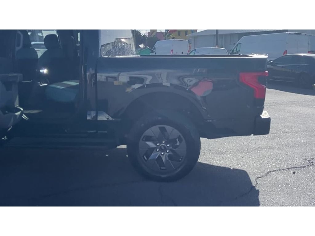 2024 Ford F-150 Lightning Flash