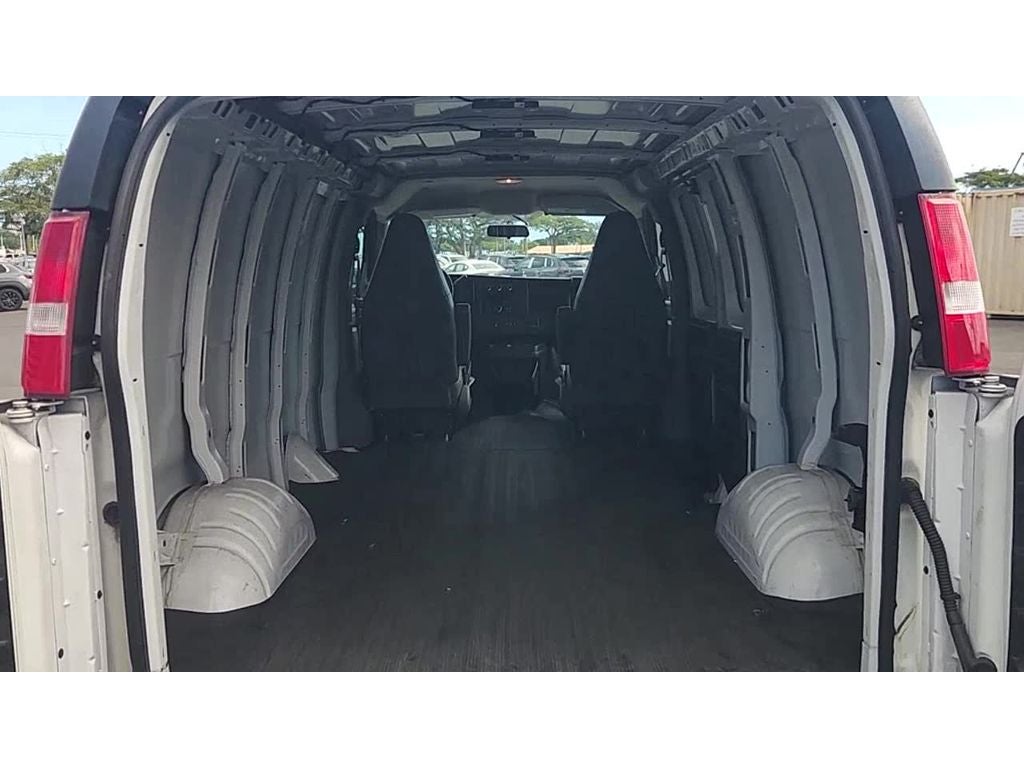 2022 Chevrolet Express Cargo RWD 2500 Regular Wheelbase WT