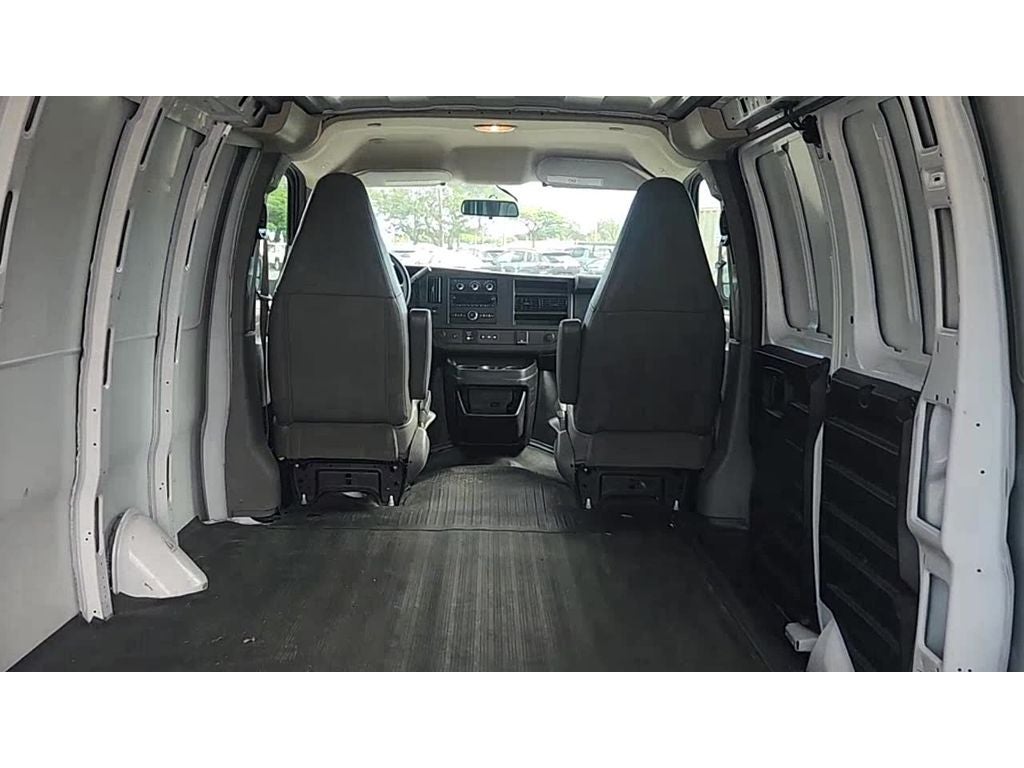 2022 Chevrolet Express Cargo RWD 2500 Regular Wheelbase WT