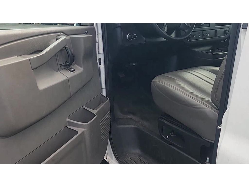 2022 Chevrolet Express Cargo RWD 2500 Regular Wheelbase WT