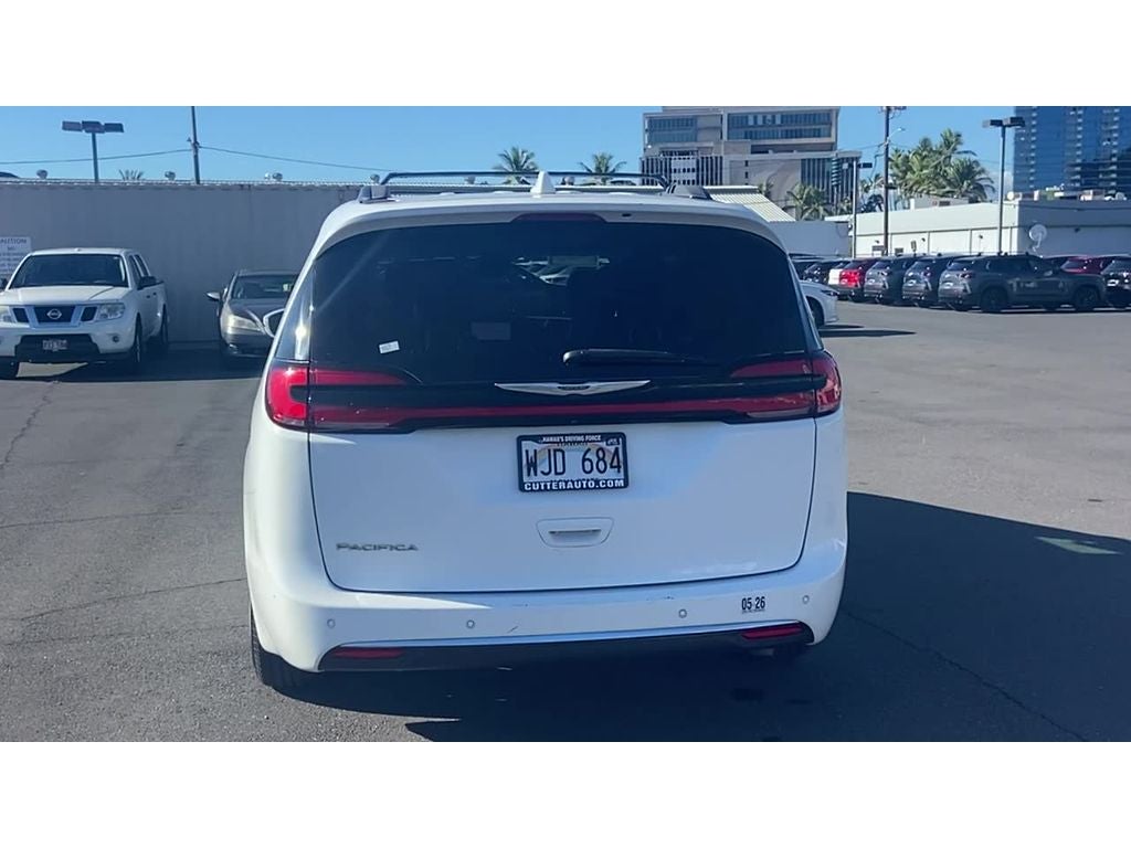 2022 Chrysler Pacifica Touring L