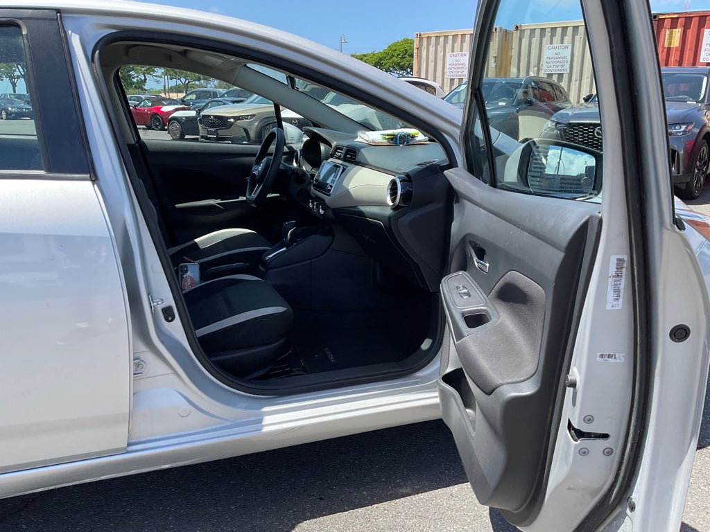 2021 Nissan Versa SV Xtronic CVT