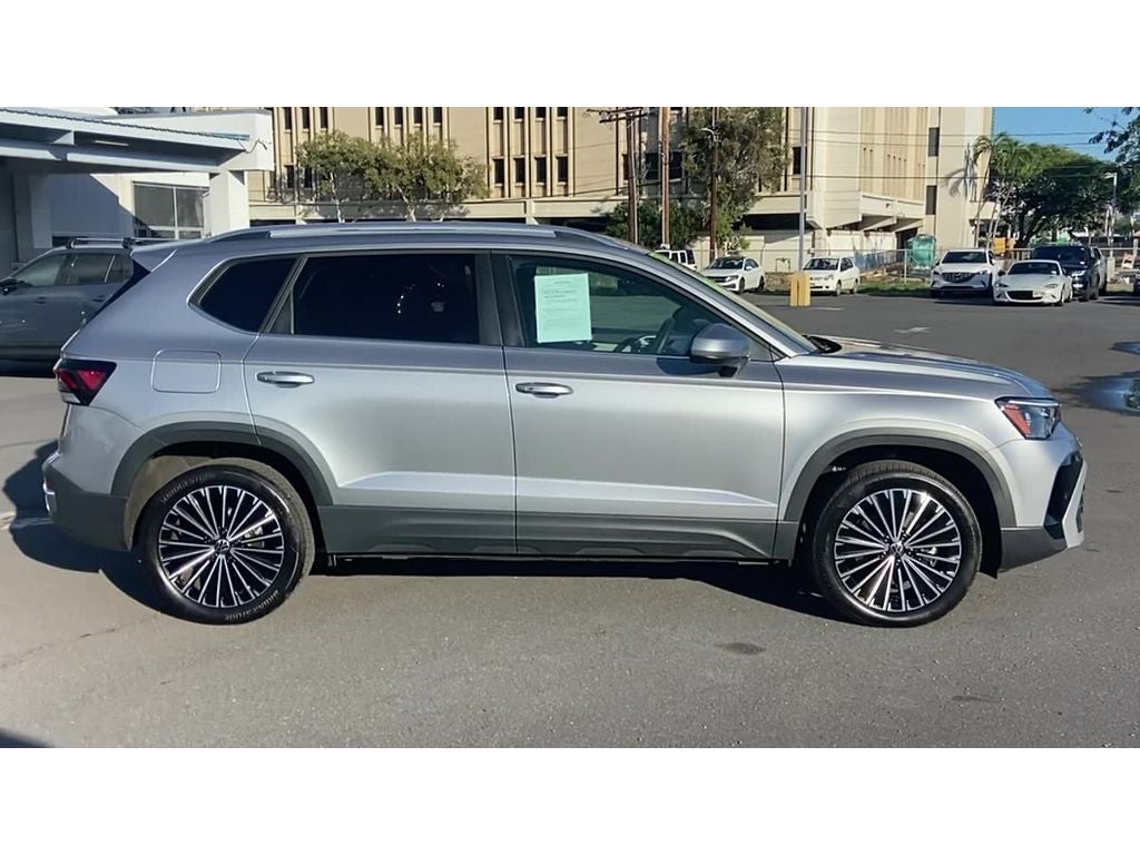 2025 Volkswagen Taos 1.5T SE