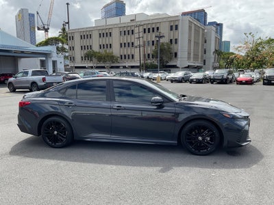 2025 Toyota Camry SE