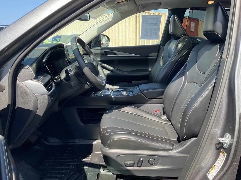 2022 INFINITI QX60 LUXE