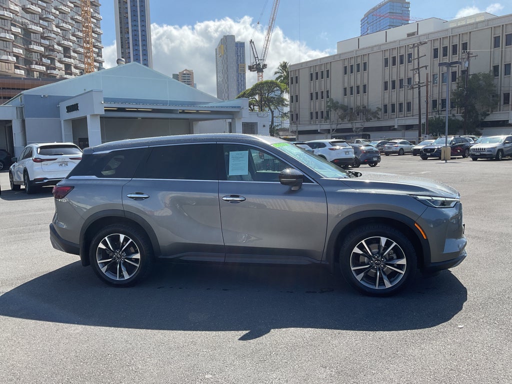 2022 INFINITI QX60 LUXE