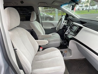 2014 Toyota Sienna Base