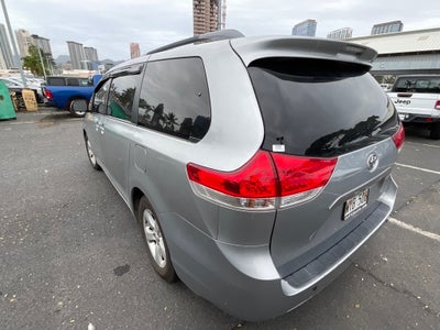 2014 Toyota Sienna Base