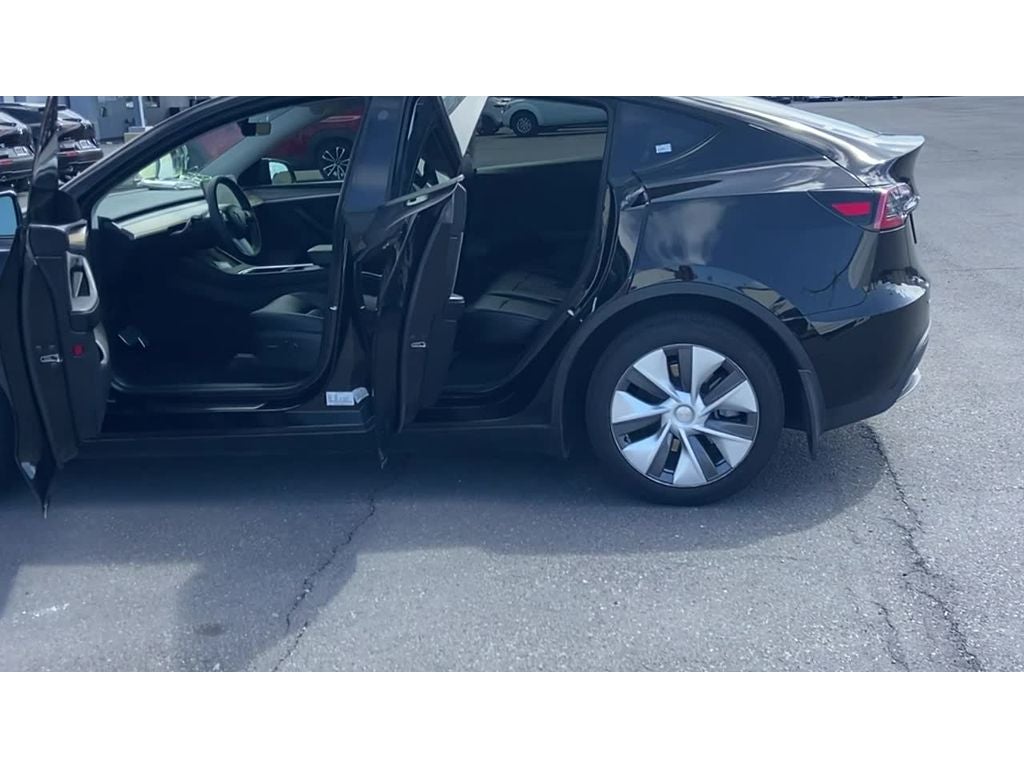 2023 Tesla Model Y Long Range Dual Motor All-Wheel Drive