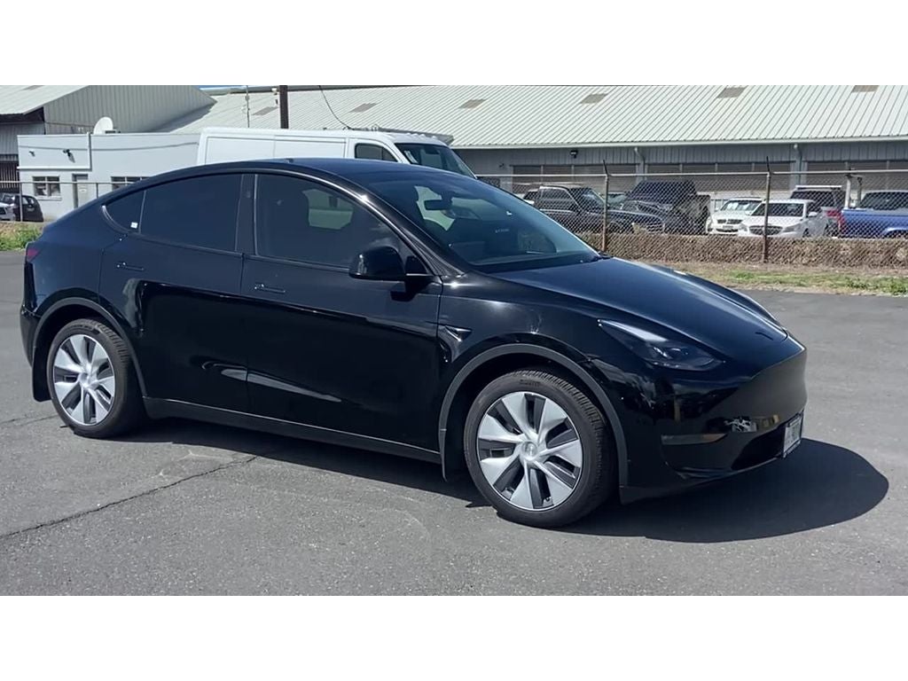 2023 Tesla Model Y Long Range Dual Motor All-Wheel Drive