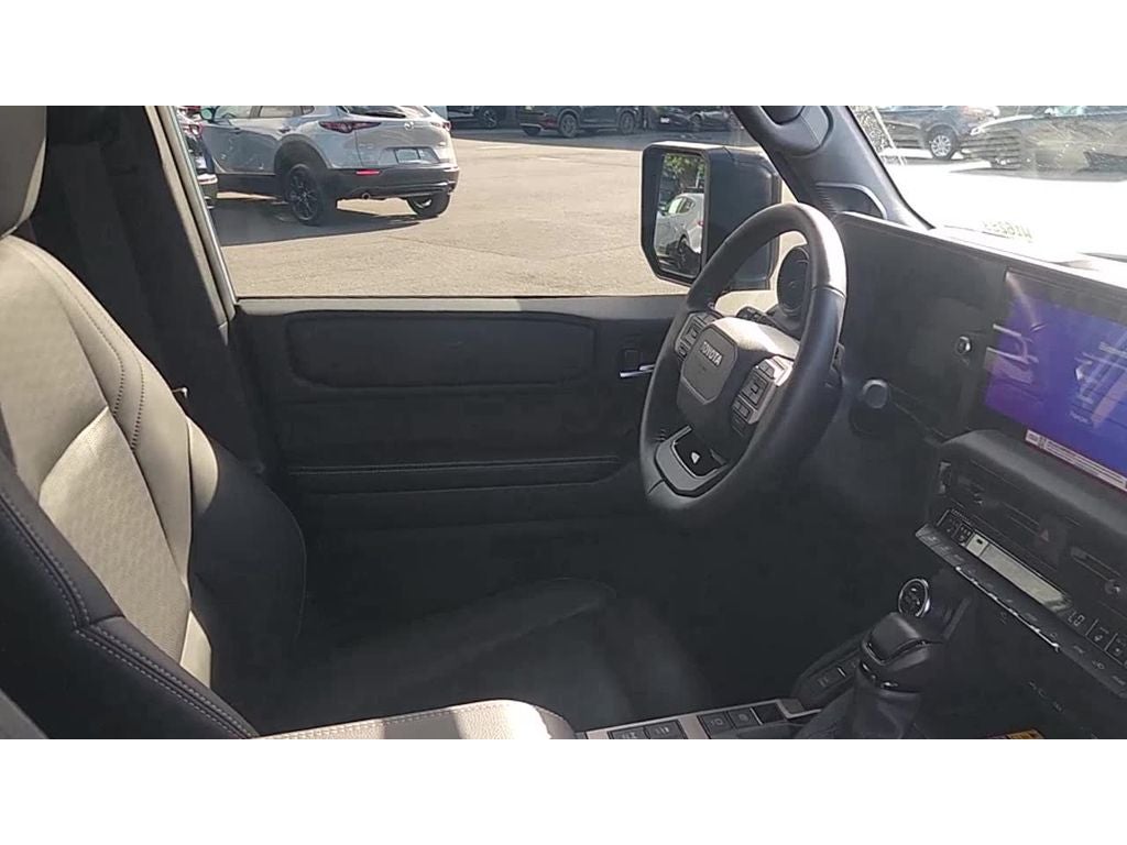 2025 Toyota Land Cruiser 4WD (Natl)