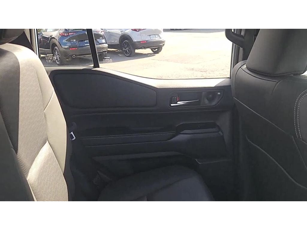 2025 Toyota Land Cruiser 4WD (Natl)