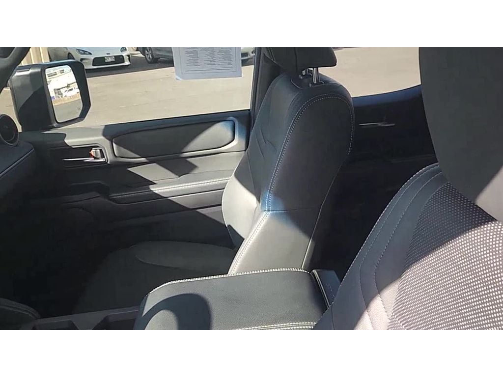 2025 Toyota Land Cruiser 4WD (Natl)