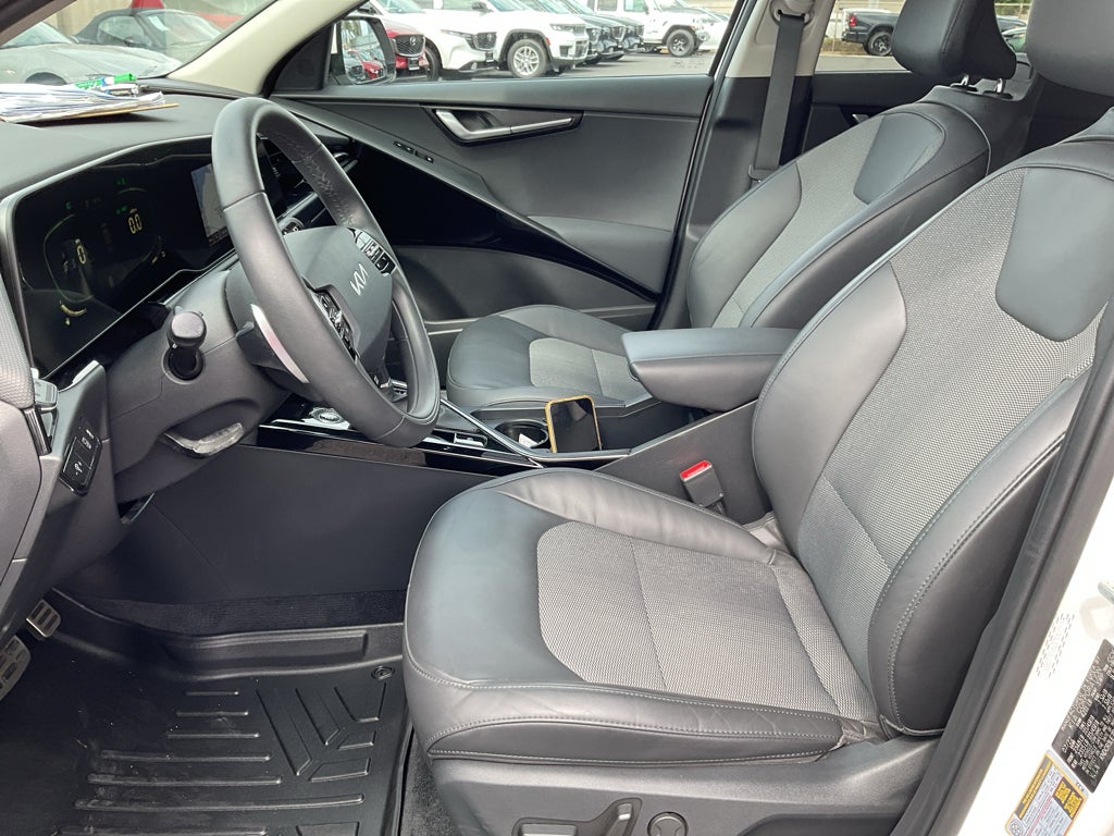 2023 Kia Niro EX Touring