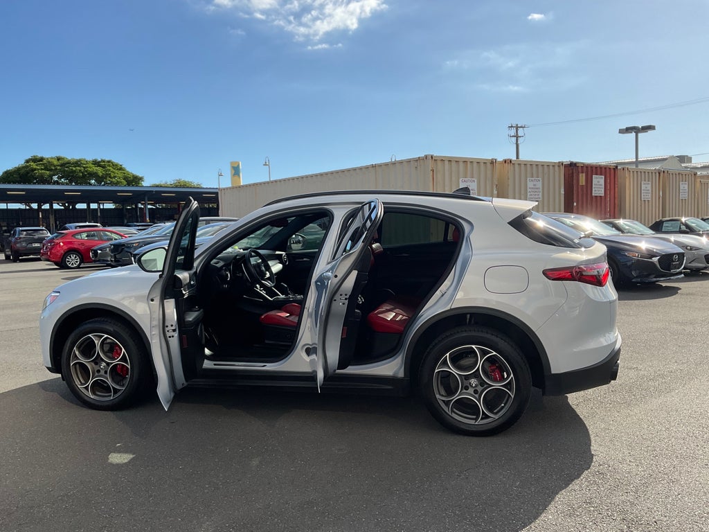 2022 Alfa Romeo Stelvio Sprint RWD